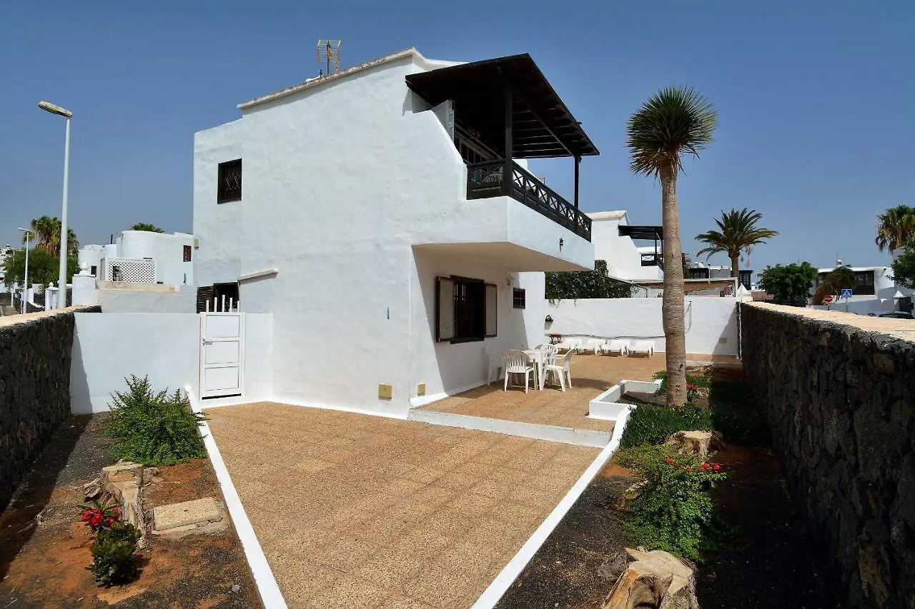 Villa 3Br Beach House - Solarium & Shower Terrace Puerto del Carmen
