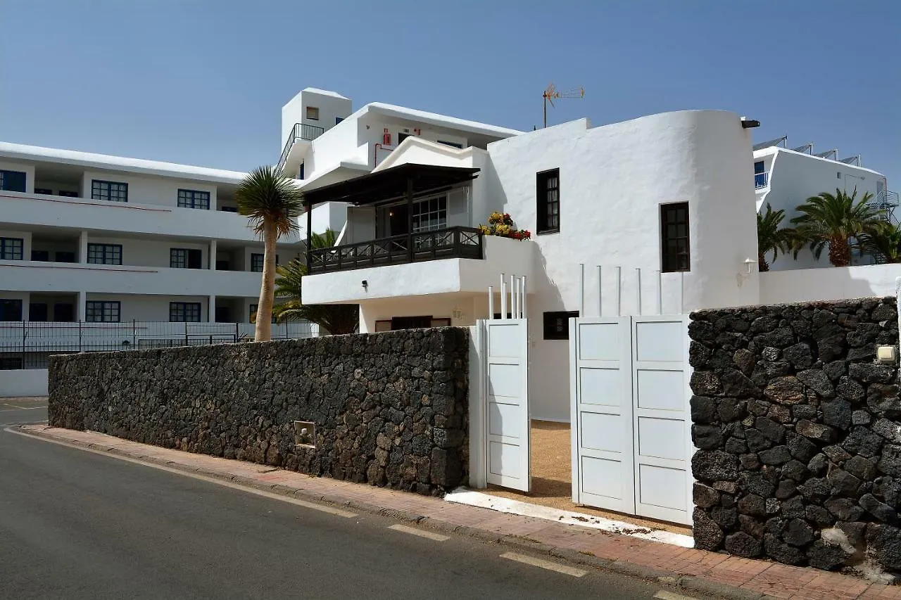 Villa 3Br Beach House - Solarium & Shower Terrace Puerto del Carmen